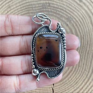 Montana agate pendant
